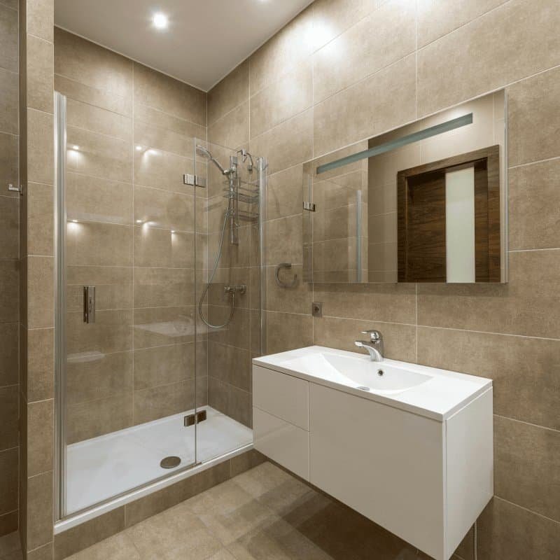 Custom Showers at {{name}} in {{location}}